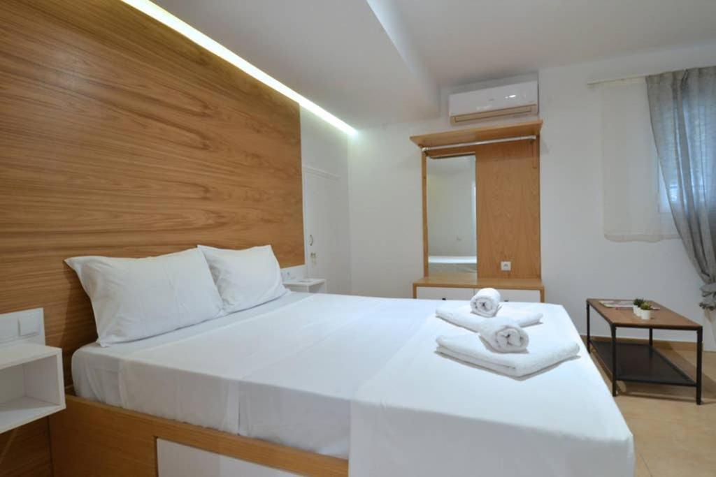 Acropolis, A Nice And Minimal Apartment أثينا المظهر الخارجي الصورة